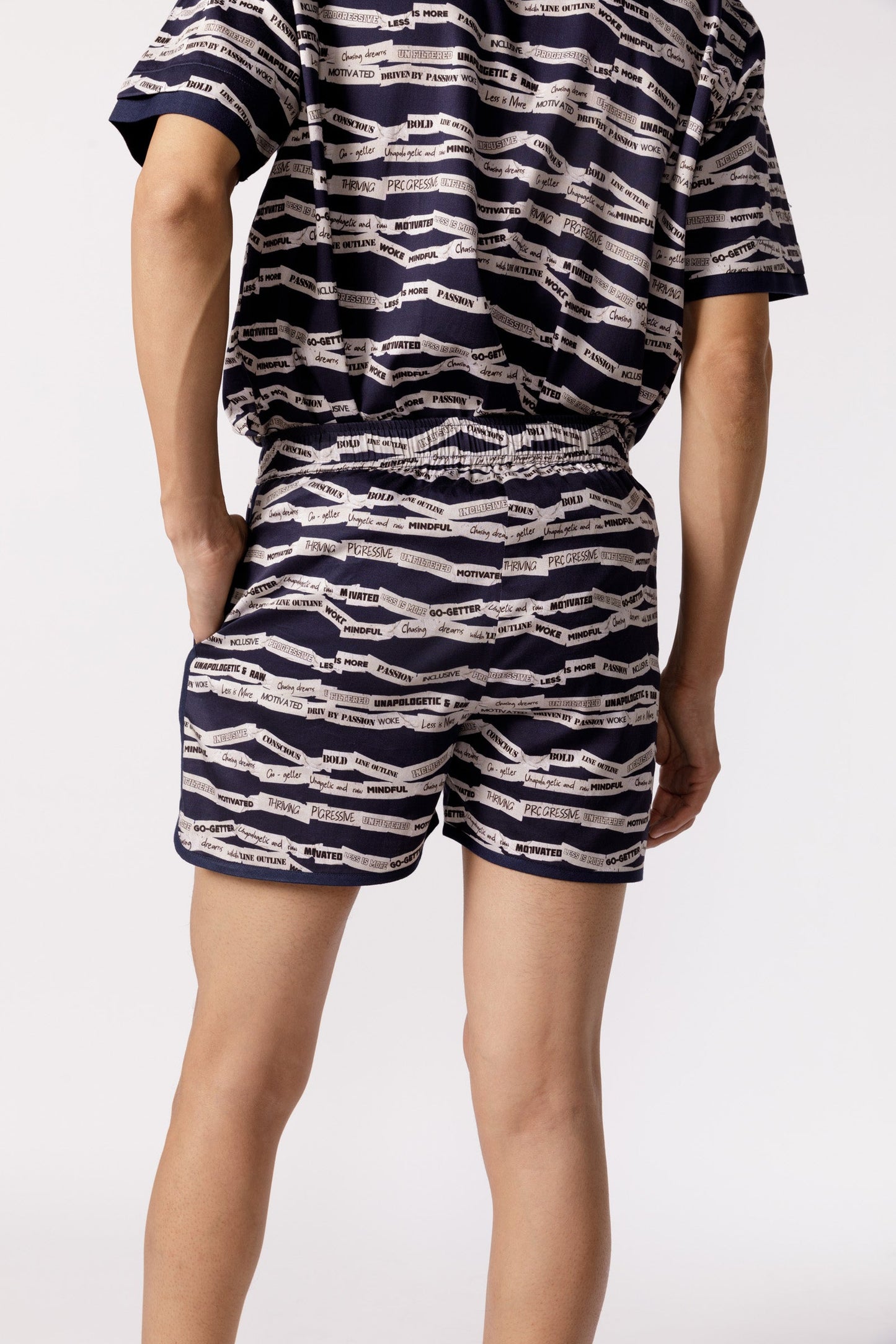 Printed curved hem shorts