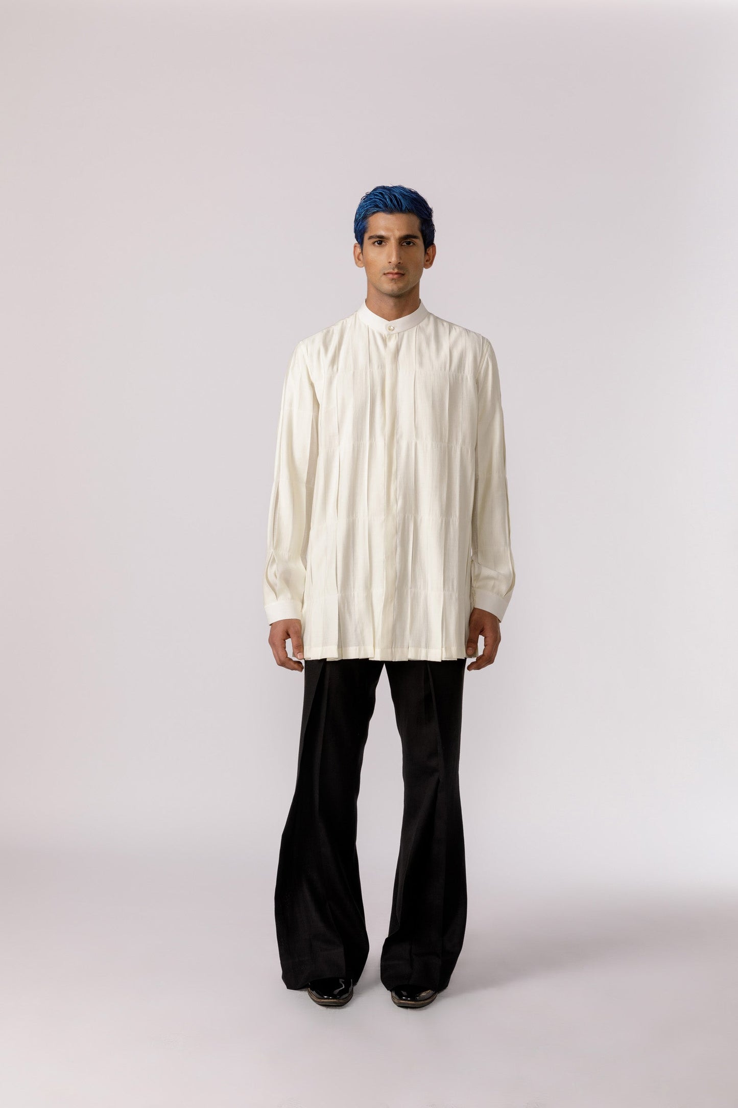 Box pleated mandarin collar shirt