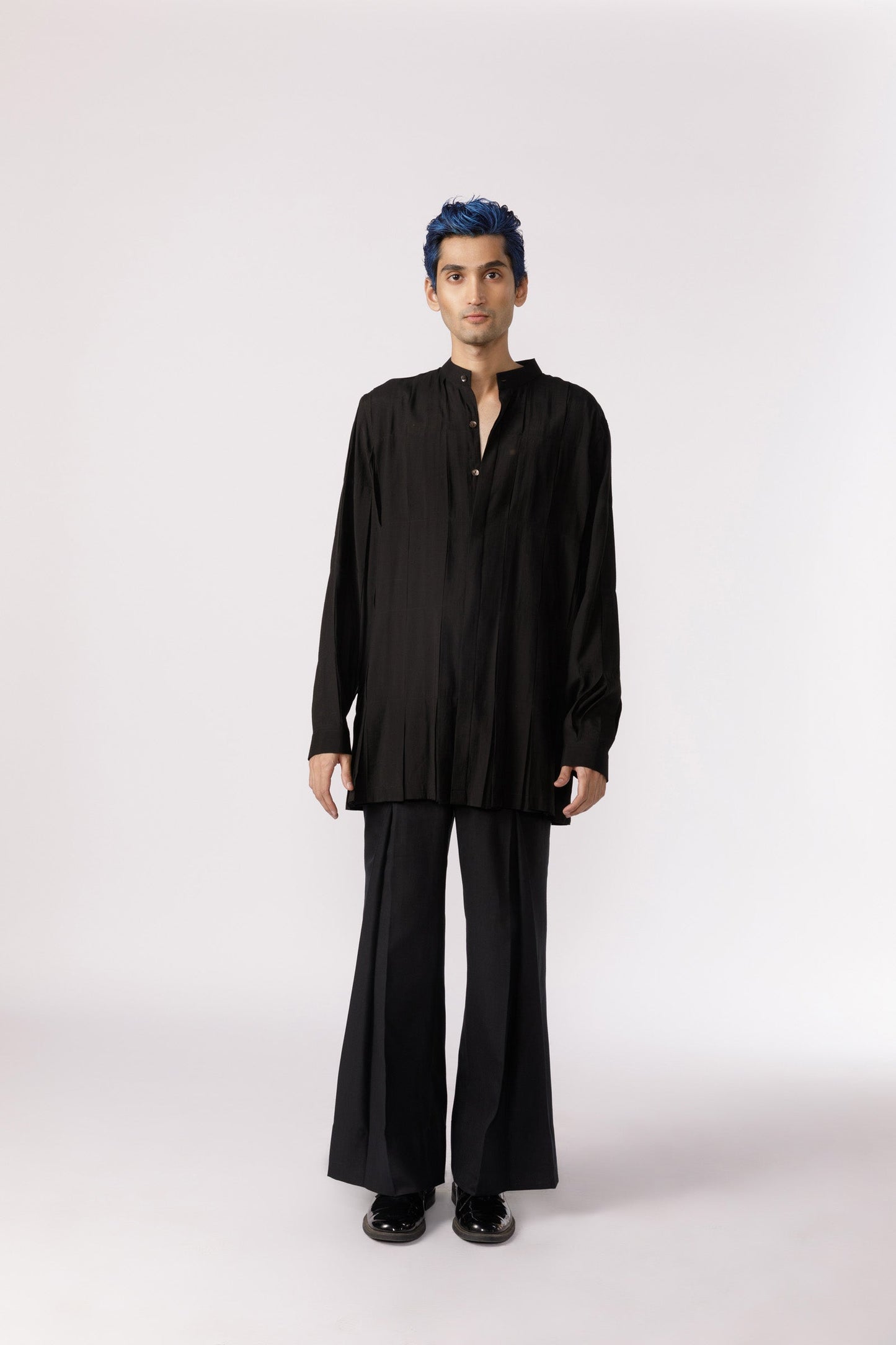Box pleated mandarin collar shirt