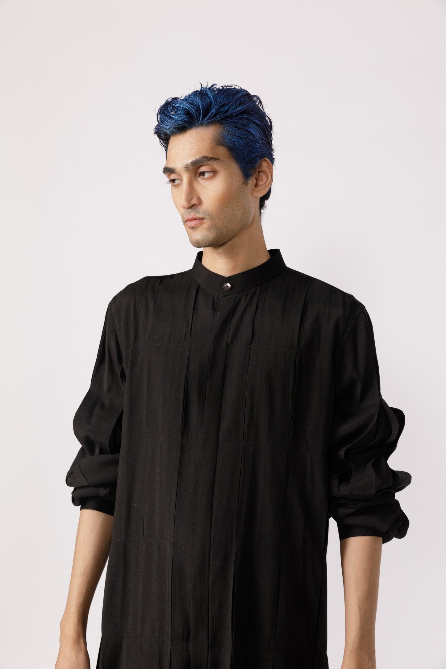 Box pleated mandarin collar shirt