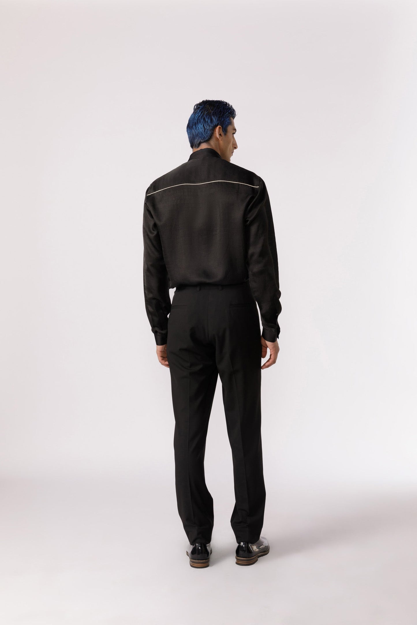 Ruched tie up neck shirt