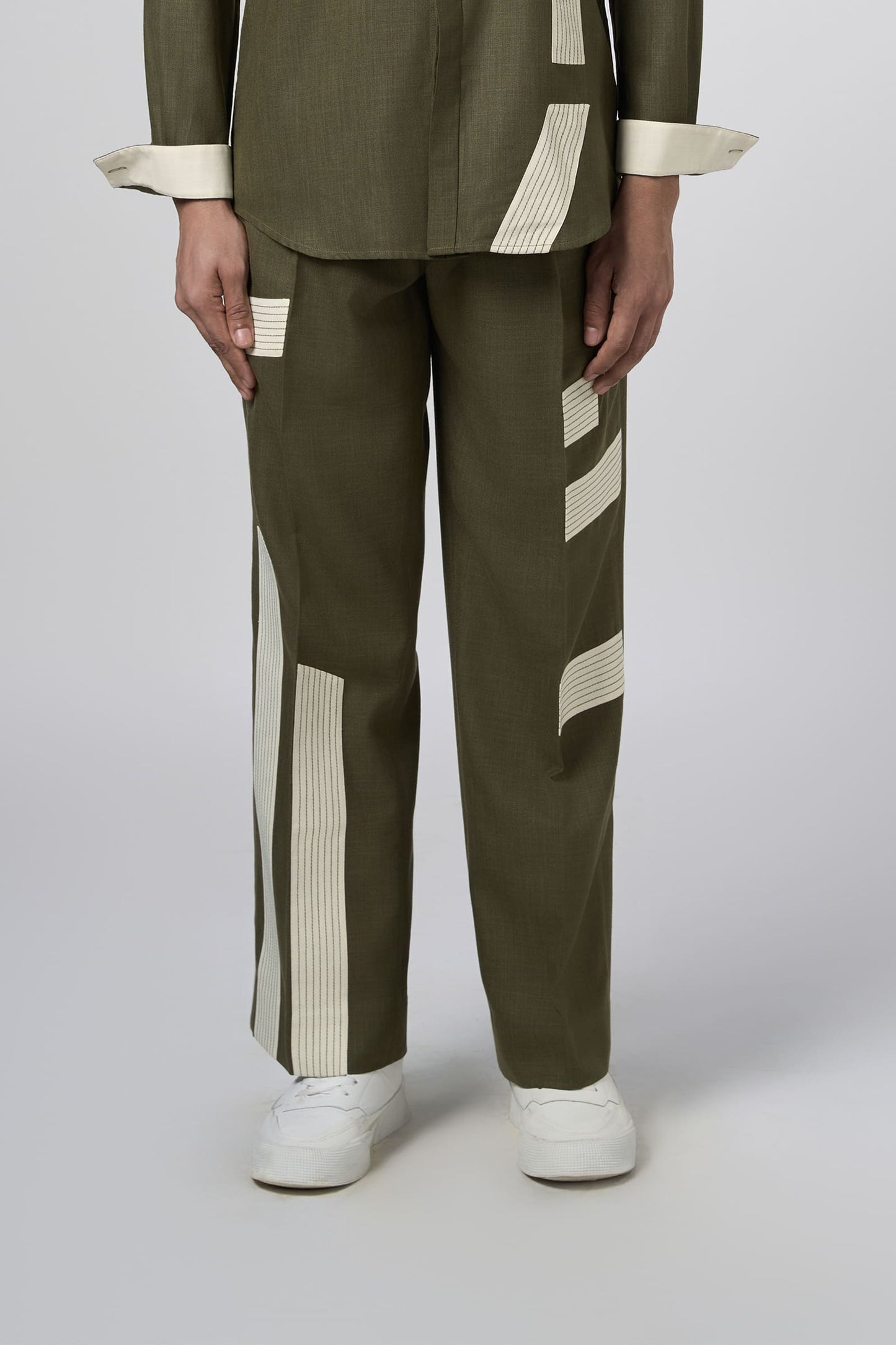 Linear Patch Pants Olive