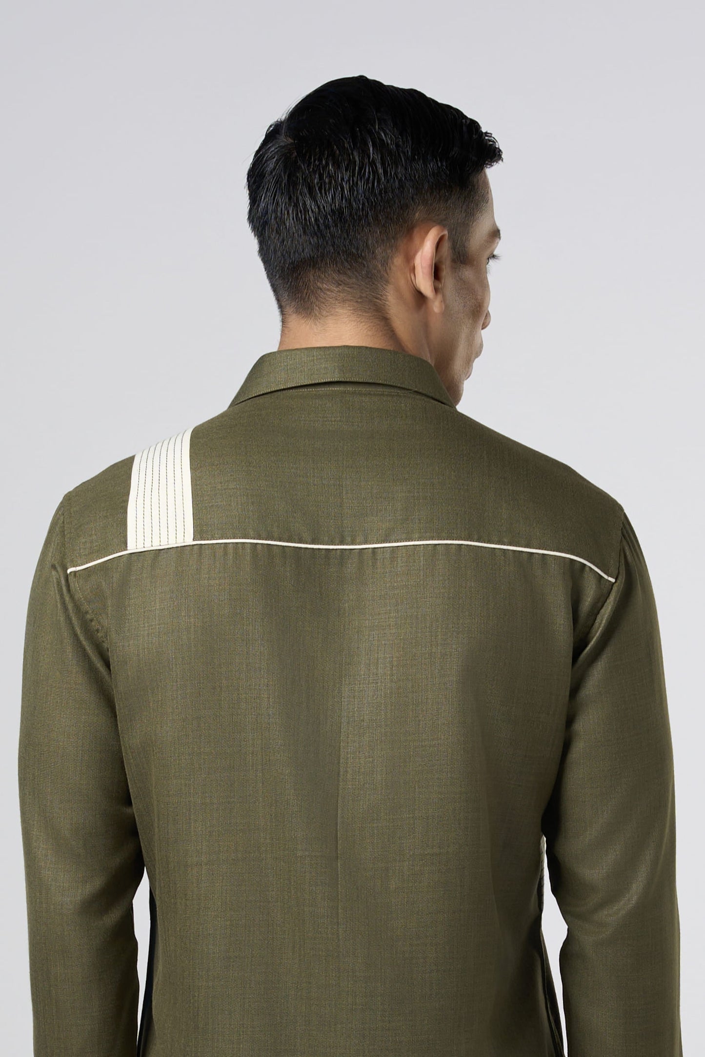 Linear Patch Shirt Olive