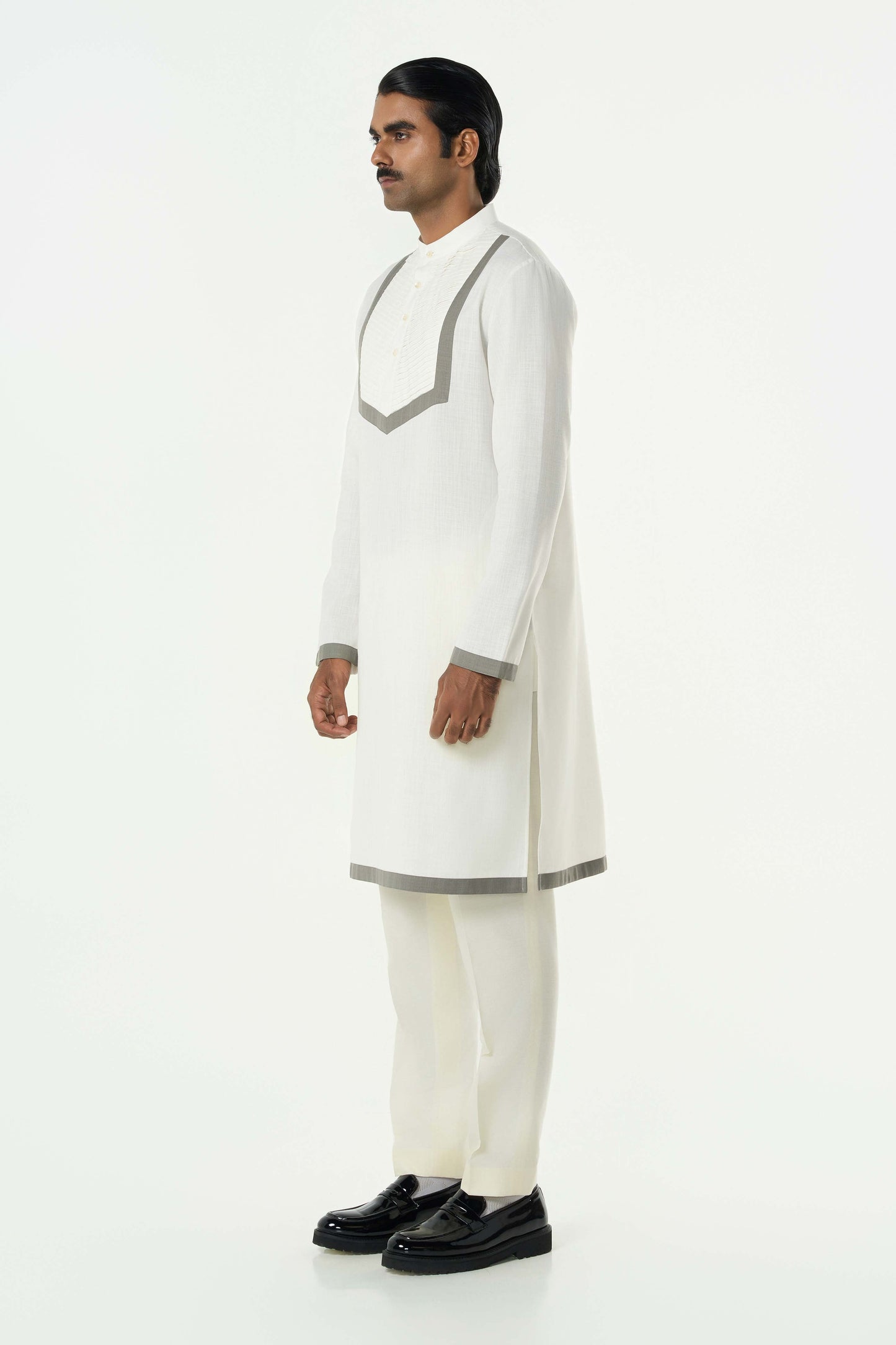 Circuit Pleat Kurta - White
