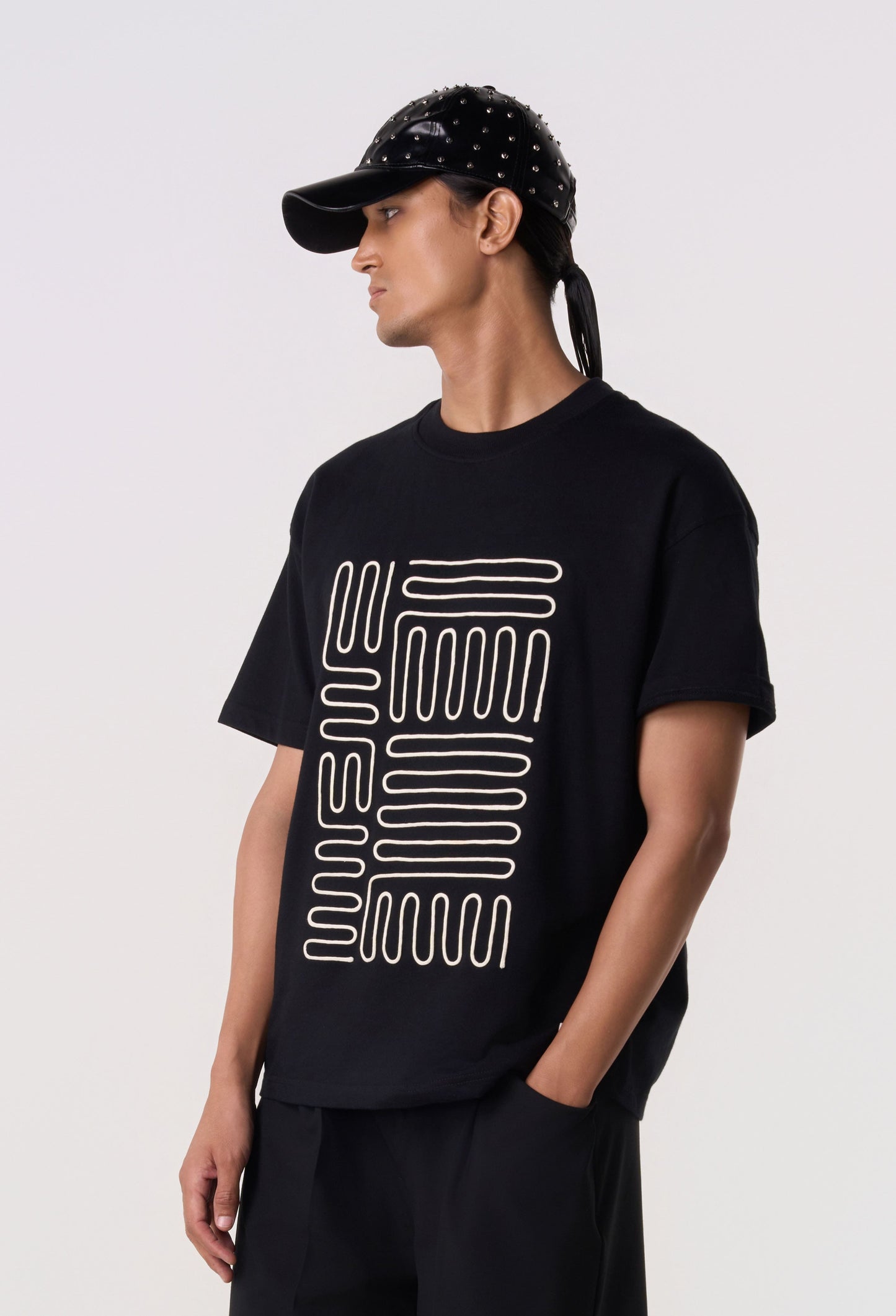 Contour Piping T-Shirt Black