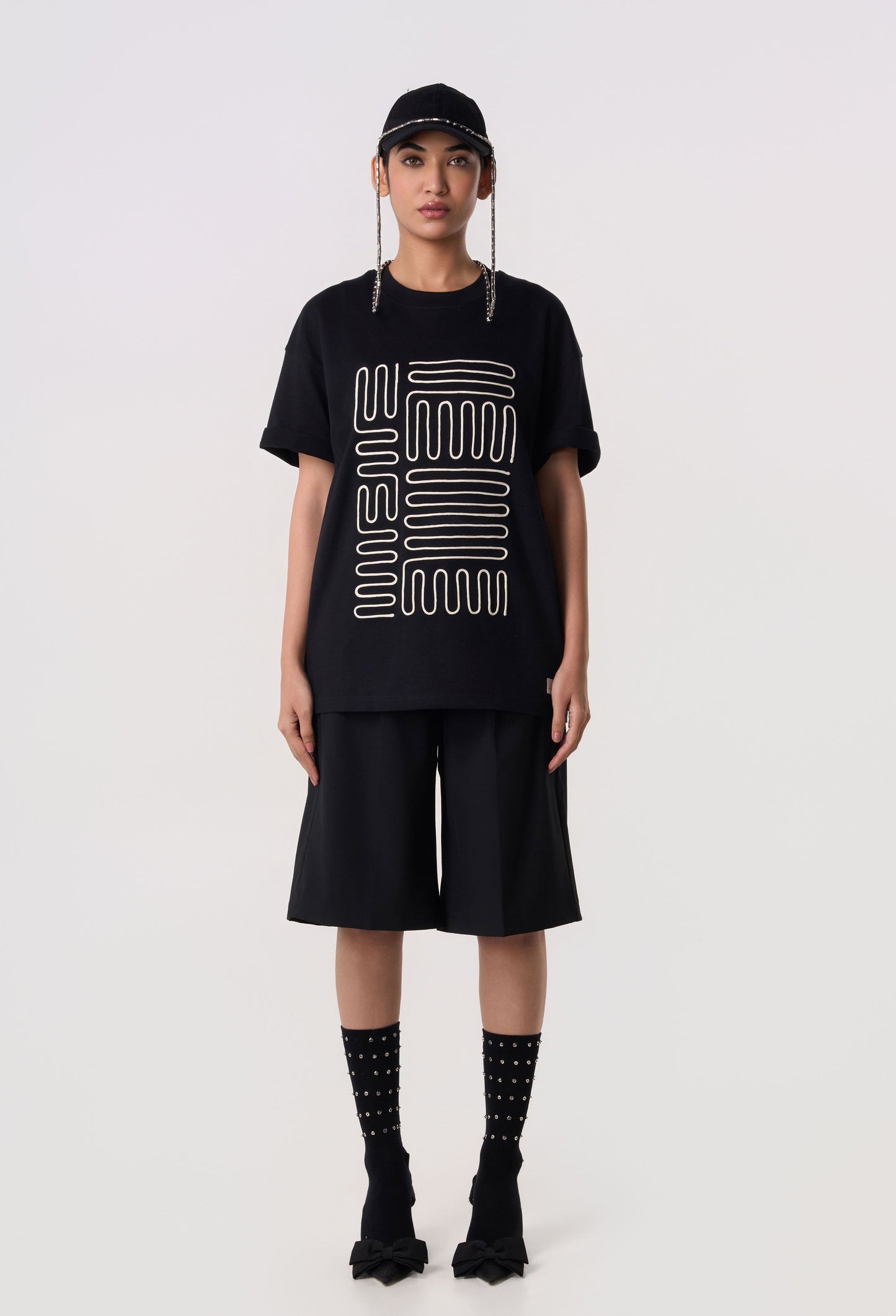 Contour Piping T-Shirt Black