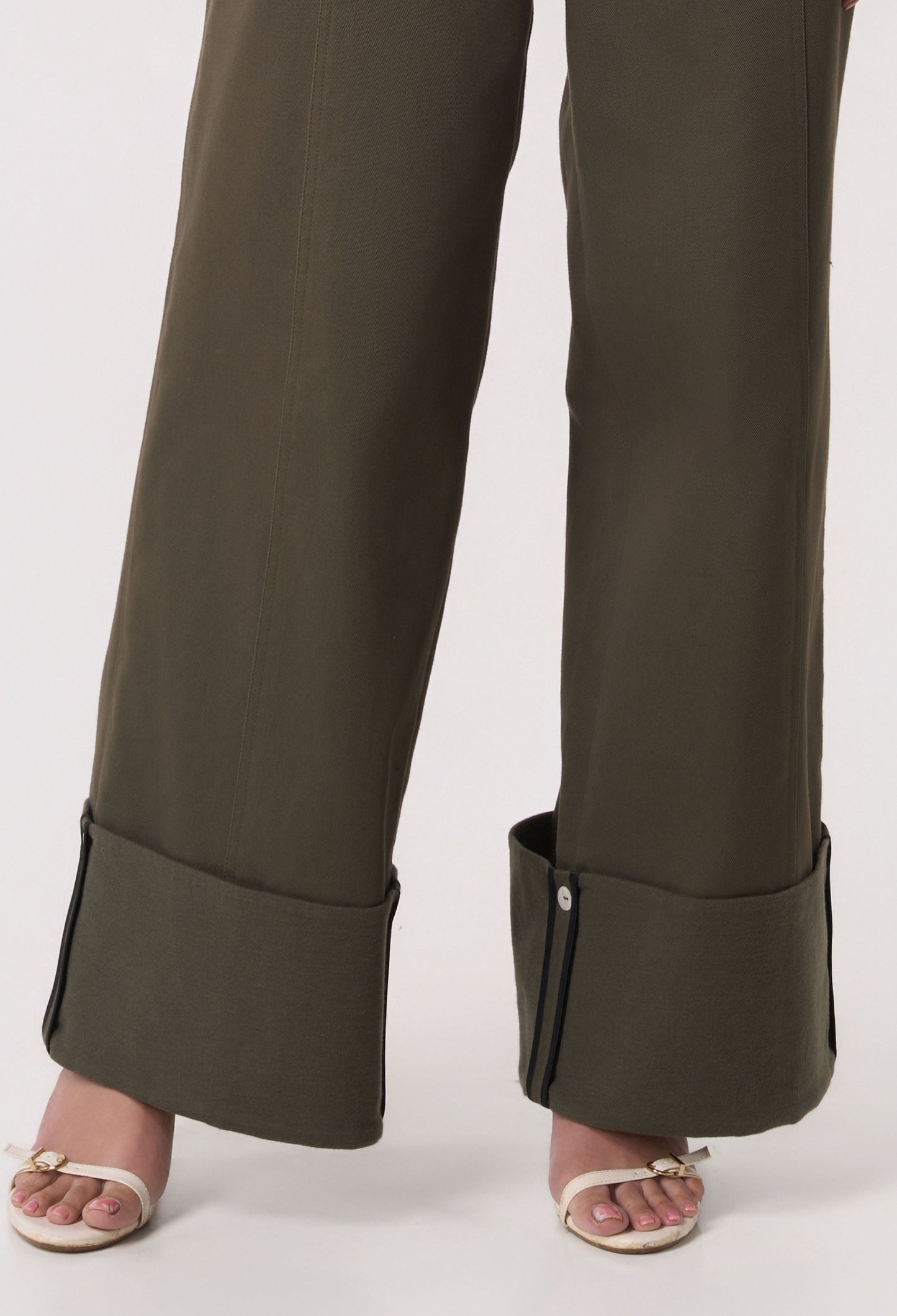 Mosaic Belt Cuffed Pants