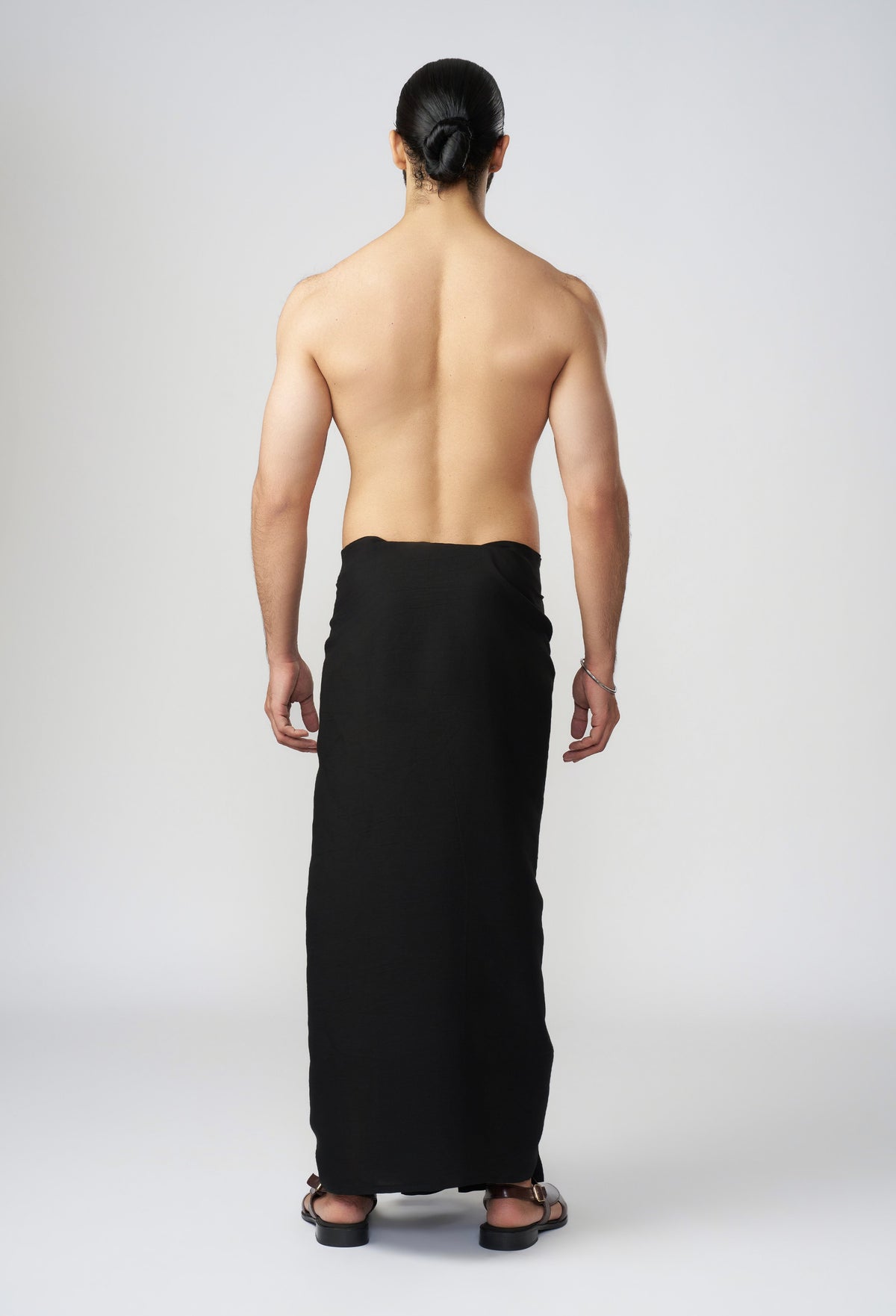Scaffold Veshti - Black